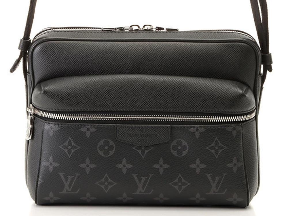 LOUIS VUITTON Outdoor Messenger Taigarama Shoulder Bag